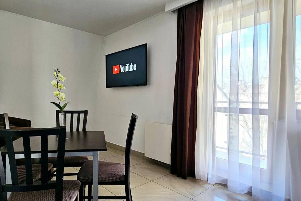 Apartament Quiet Apartment คราคูฟ ภายนอก รูปภาพ
